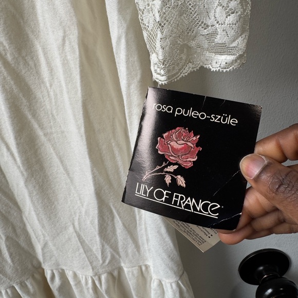 Vintage Lily of France Cream Lace-Trim Maxi Long Sleeve Nightgown - Picture 6 of 9